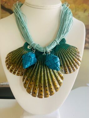 SHELL Statement Necklace - Women Jewelry